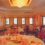 מלון Grand Levent 4*