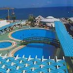 מלון Grand Levent 4*
